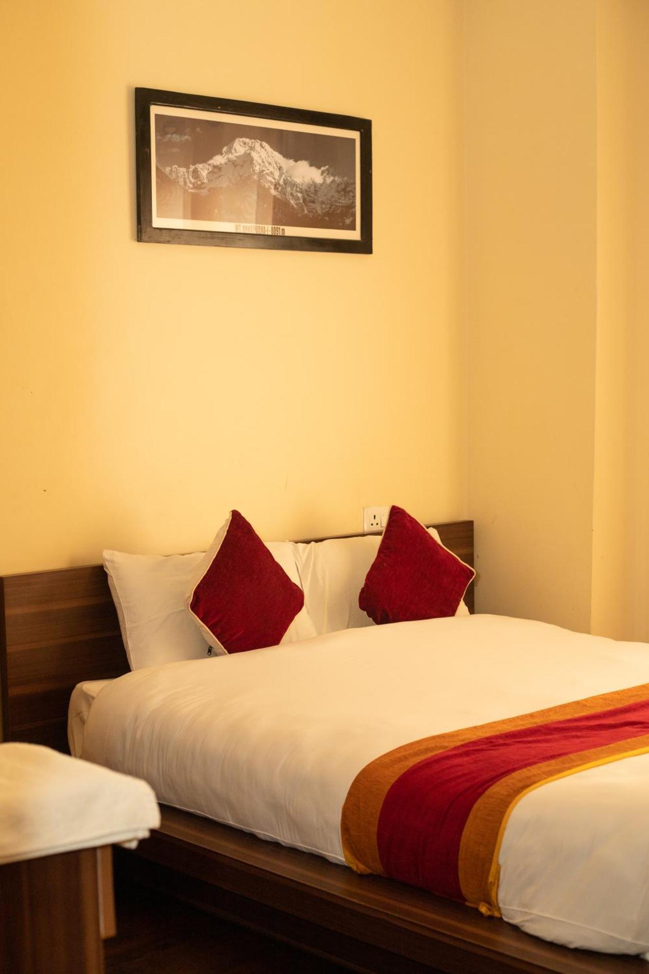 Hotel Edingo Inn Itahari Kültér fotó