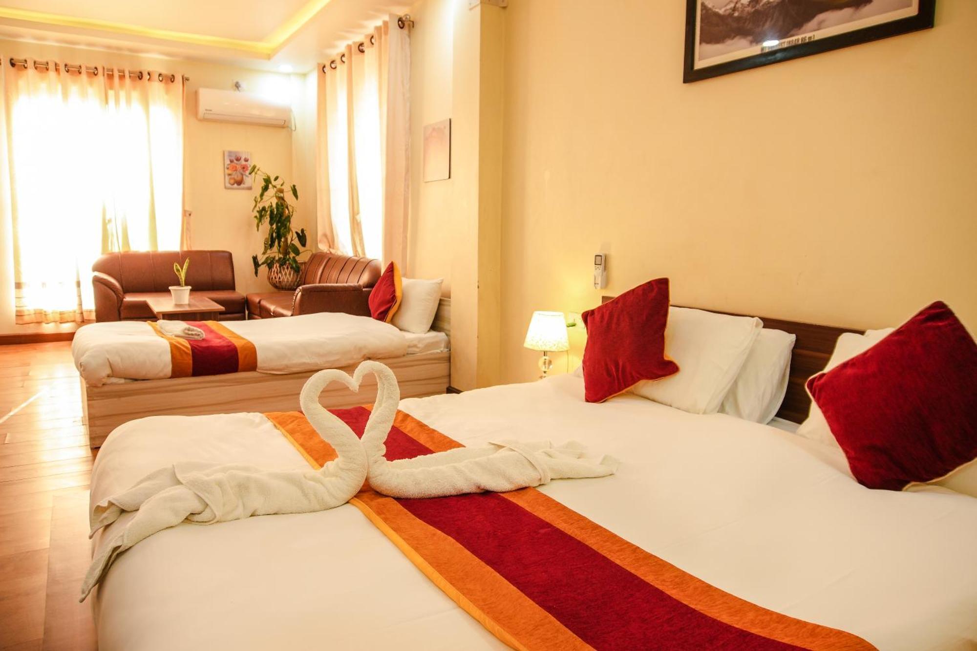 Hotel Edingo Inn Itahari Kültér fotó