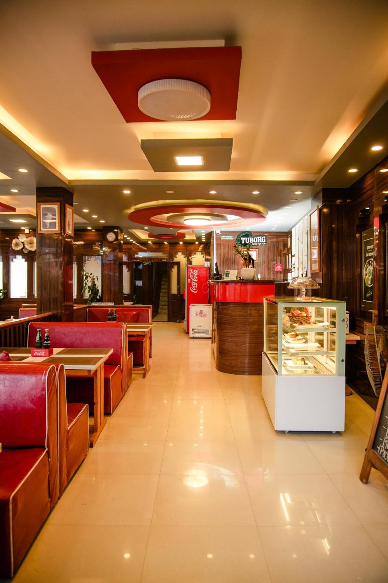 Hotel Edingo Inn Itahari Kültér fotó