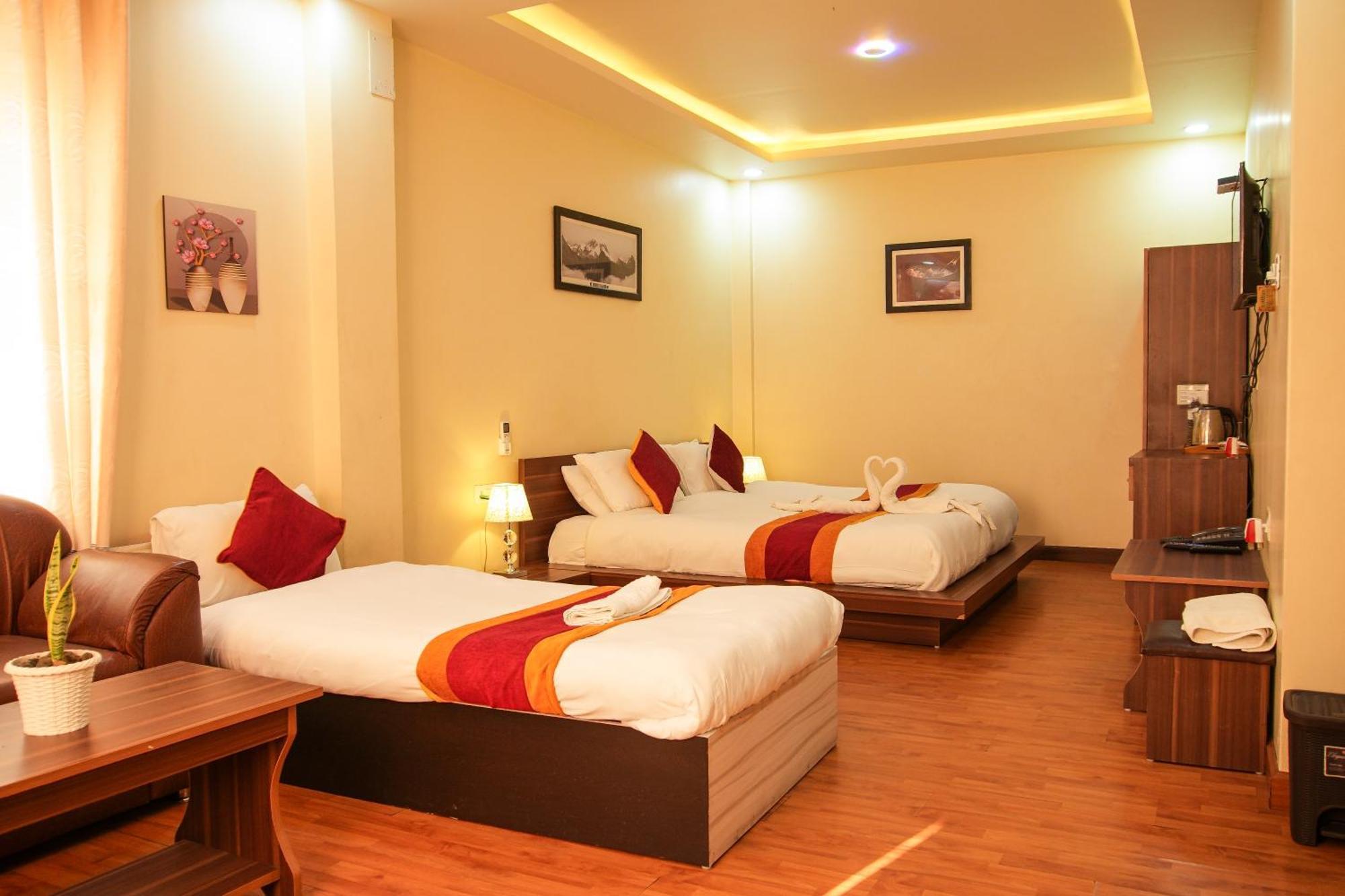 Hotel Edingo Inn Itahari Kültér fotó
